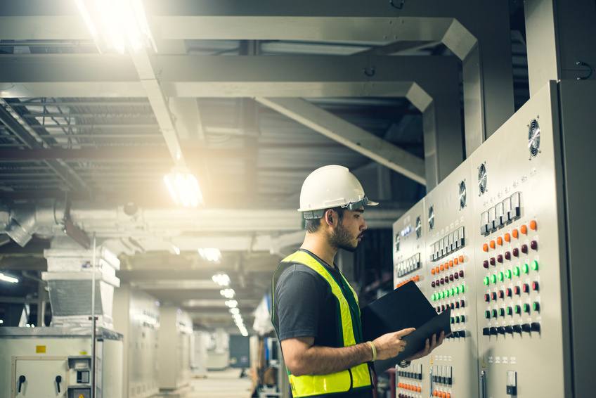 Électricien industriel